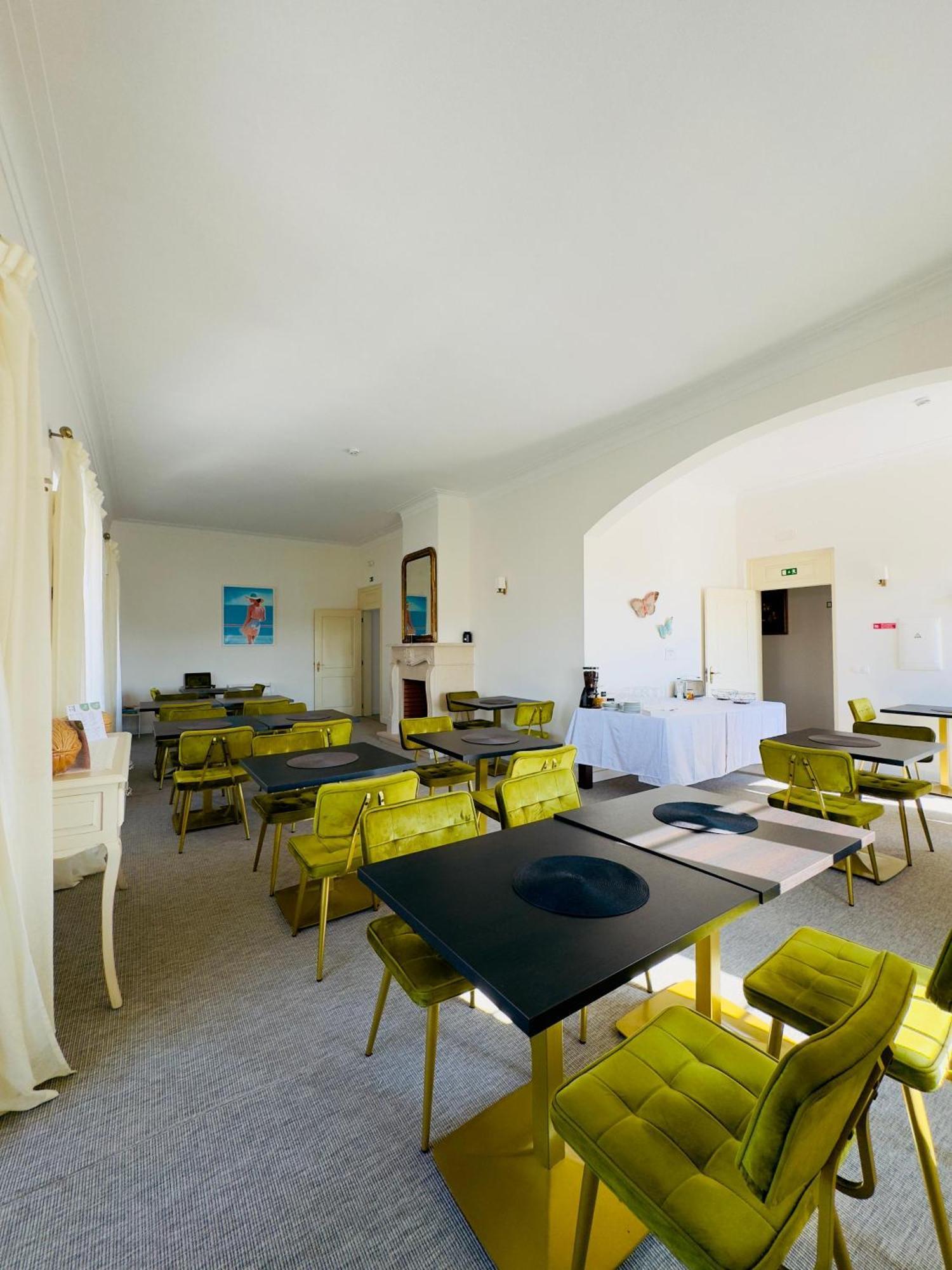 Solar Dos Frades Hotel Ferreira Do Alentejo Exterior photo